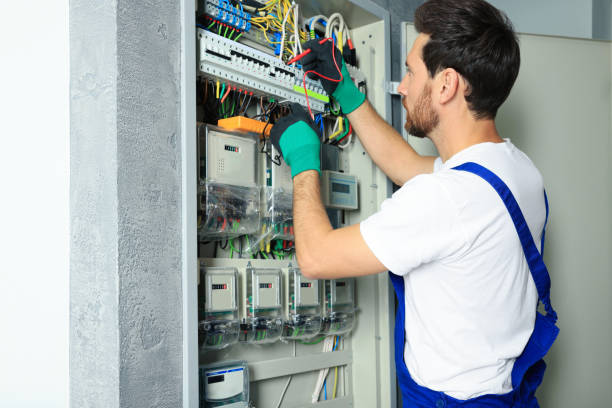 Best Electrical Contractors for Businesses  in Crenshaw, MS